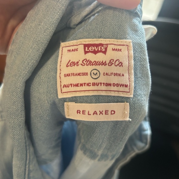 Levi's Denim Light Blue Casual Button Down Shirt - Picture 3 of 5
